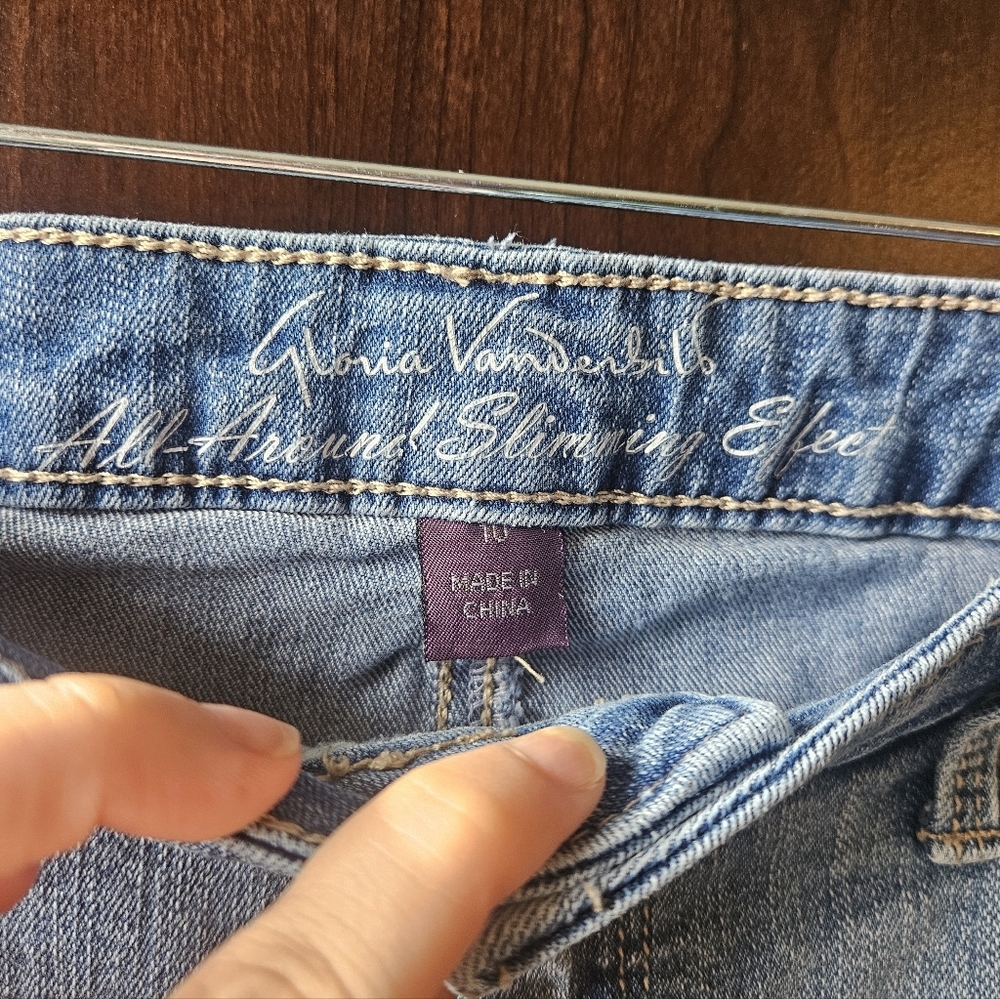 Gloria Vanderbilt Light Blue Straight Leg Jeans - Picture 4 of 6